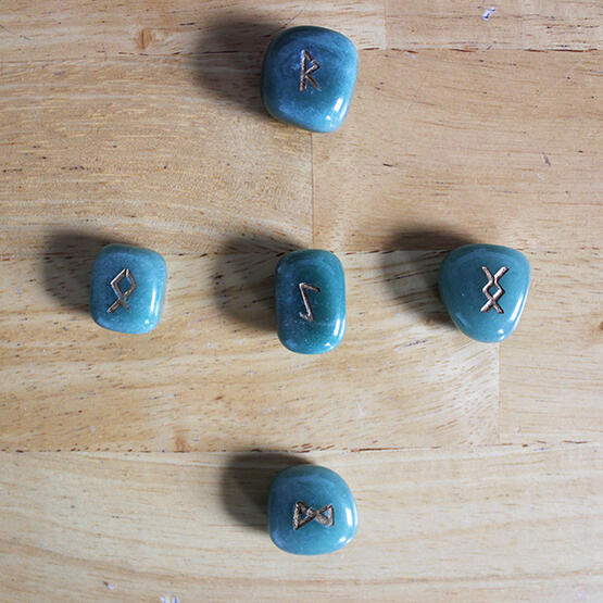 thor's cross, a five-rune-draw